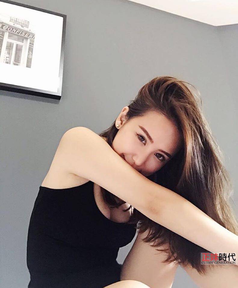 張心恬 Estee 「最正大馬OL」魔鬼身材太有魅力了-第1章-图片7