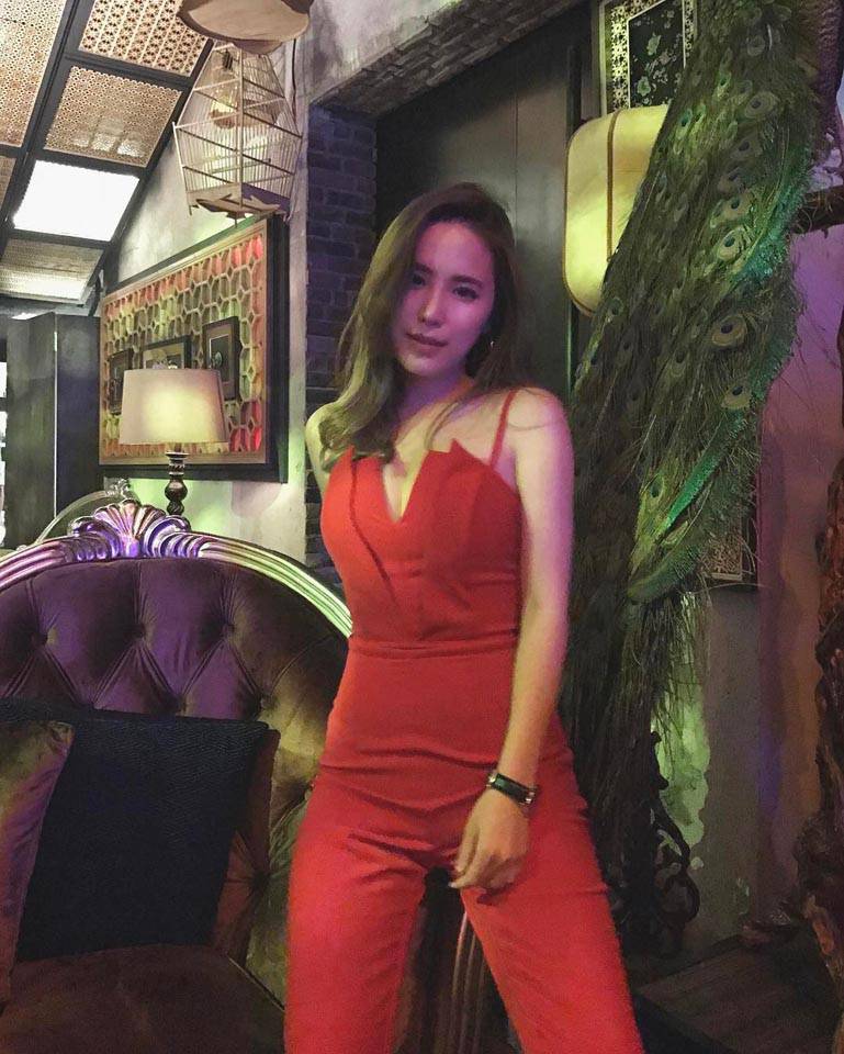 張心恬 Estee 「最正大馬OL」魔鬼身材太有魅力了-第1章-图片14