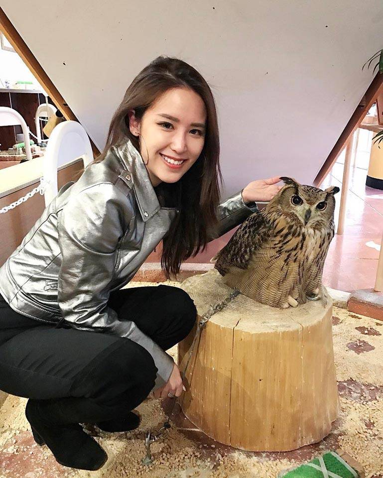 張心恬 Estee 「最正大馬OL」魔鬼身材太有魅力了-第1章-图片17