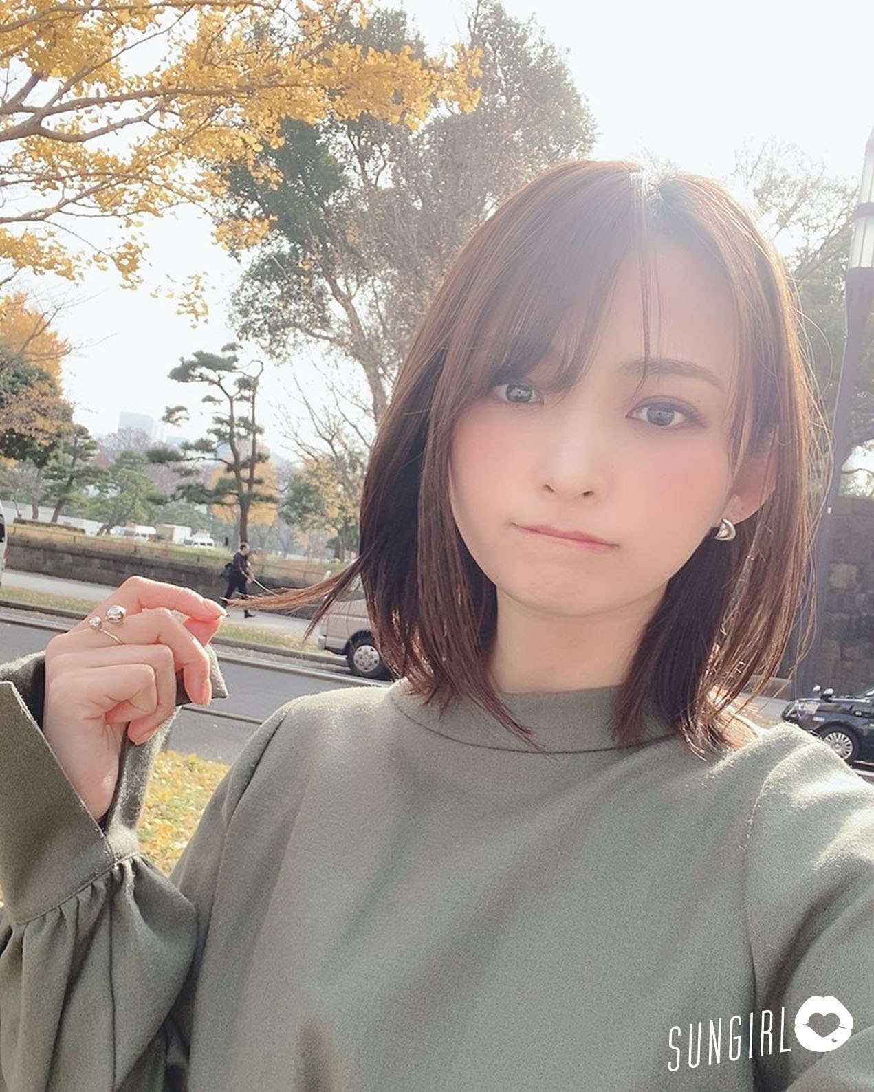 鈴木咲、性感貧乳女教師！大尺度寫真讓哥哥們都忍不住惹！-第1章-图片1