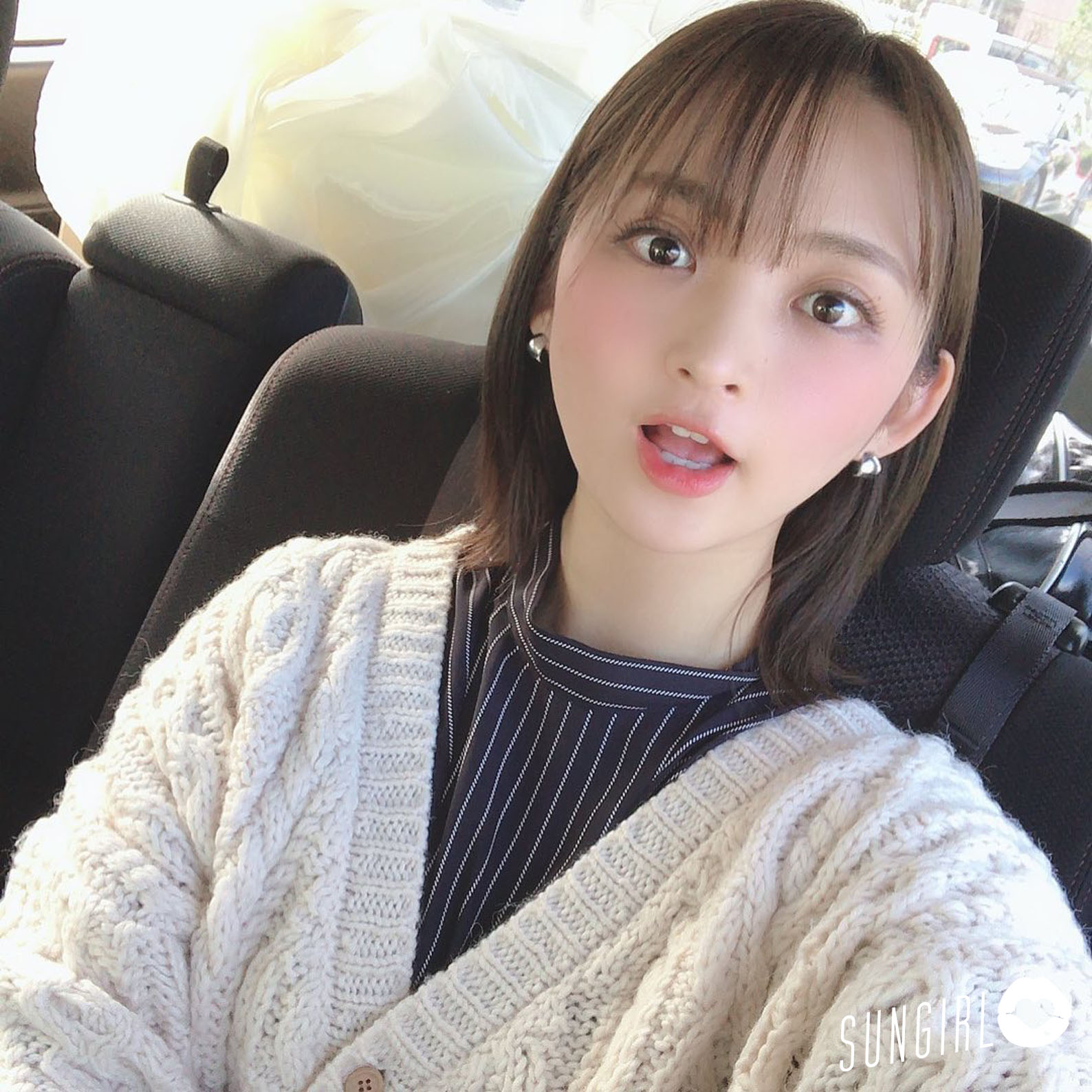 鈴木咲、性感貧乳女教師！大尺度寫真讓哥哥們都忍不住惹！-第1章-图片2