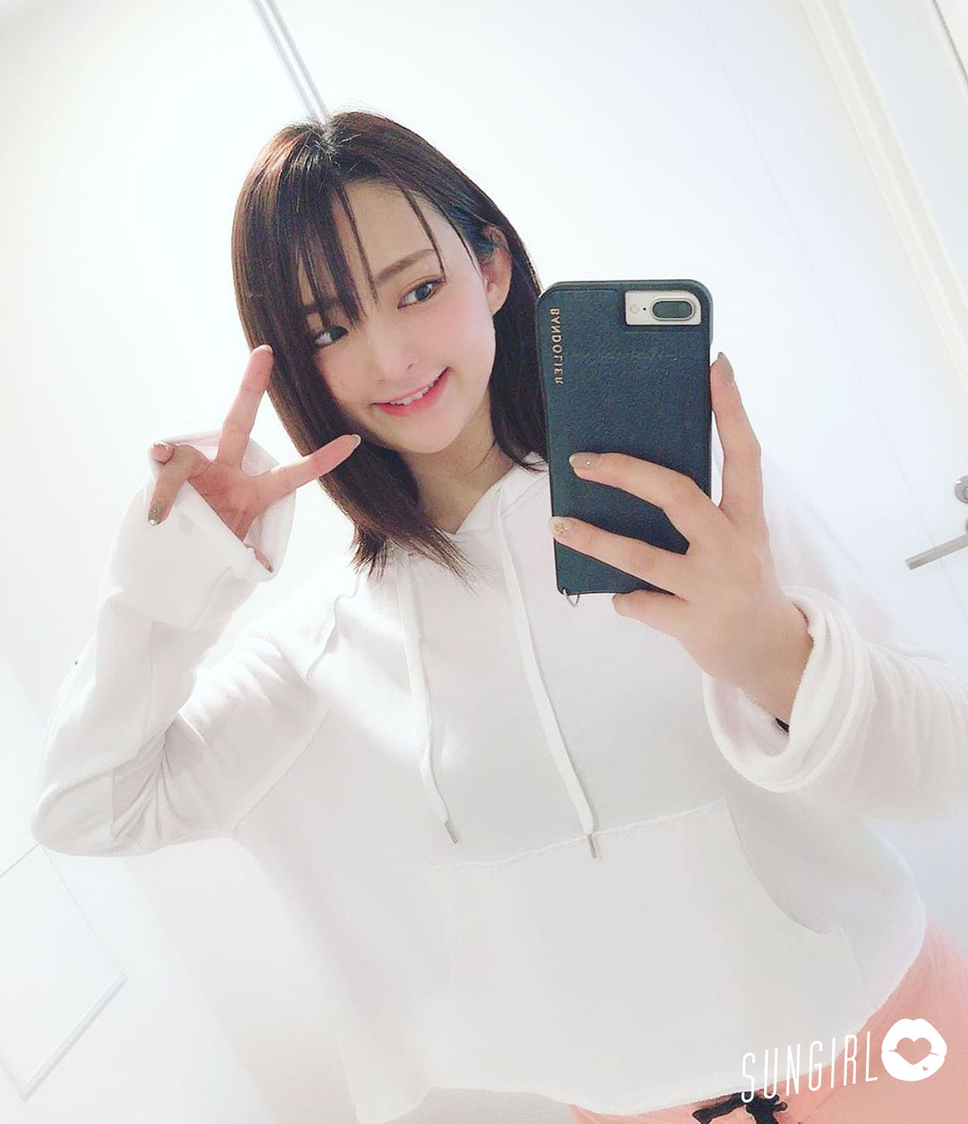 鈴木咲、性感貧乳女教師！大尺度寫真讓哥哥們都忍不住惹！-第1章-图片9