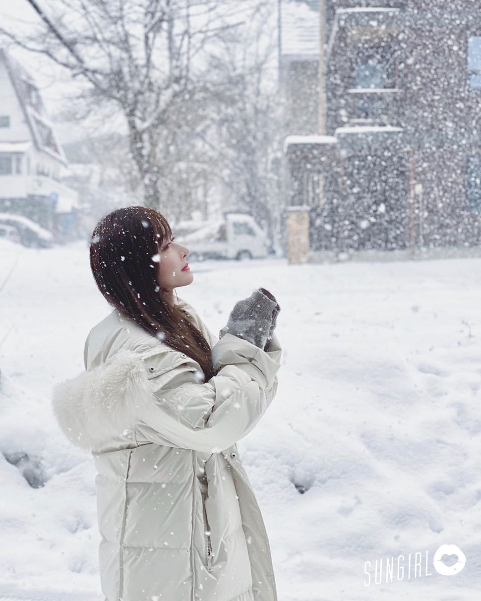 Katherine Han、G奶甜心穿上丁字比基尼露出渾圓屁屁，網友海翻適合使用肛棒美臀！-第1章-图片4