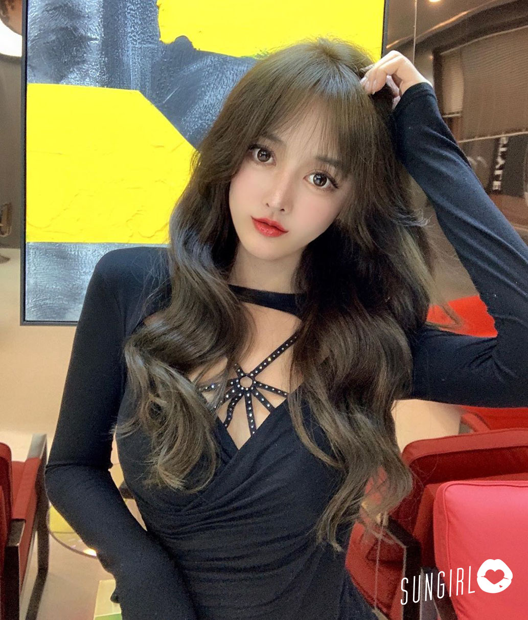 Katherine Han、G奶甜心穿上丁字比基尼露出渾圓屁屁，網友海翻適合使用肛棒美臀！-第1章-图片10