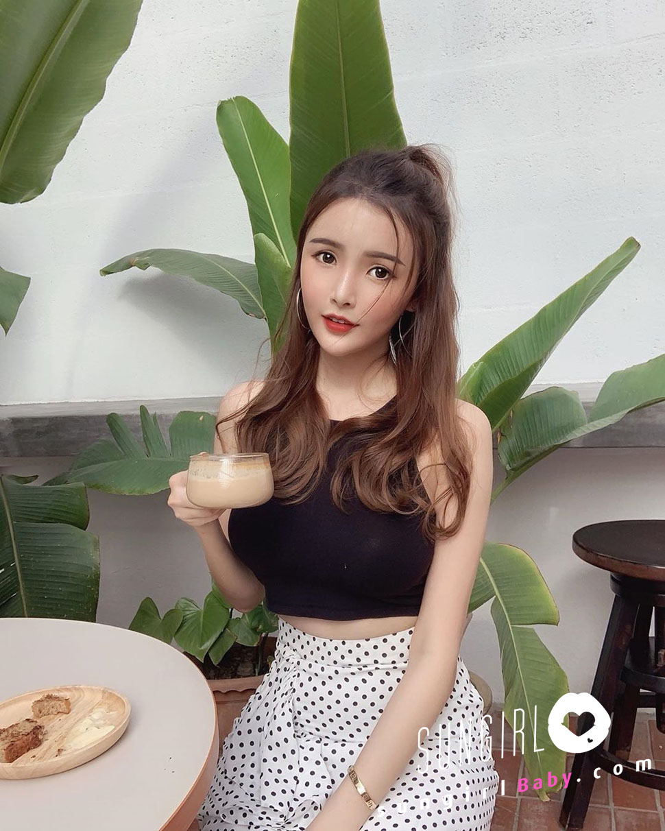 宜霏 Yifeis、大馬正妹超過42萬人追蹤 時尚博主豐滿上圍很搶鏡-第1章-图片9