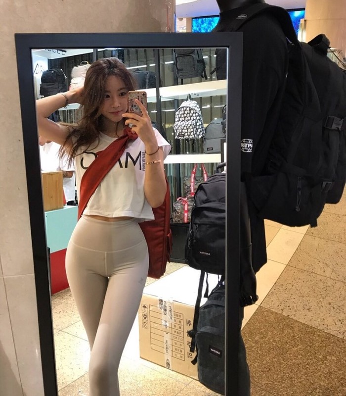 美尻正妹김한솔（Soribaby）換上豹紋小褲褲背面看這美臀太有誘惑性了-第1章-图片4