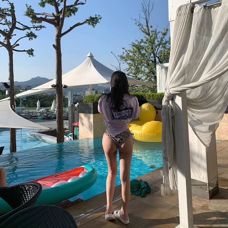 美尻正妹김한솔（Soribaby）換上豹紋小褲褲背面看這美臀太有誘惑性了-第1章-图片15