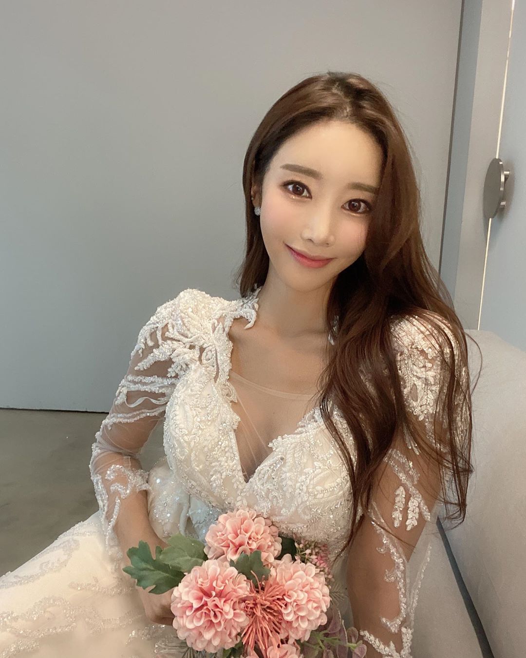 健美小姐半裸拍雜誌 　大曬23吋腰展現健康性感-第1章-图片1