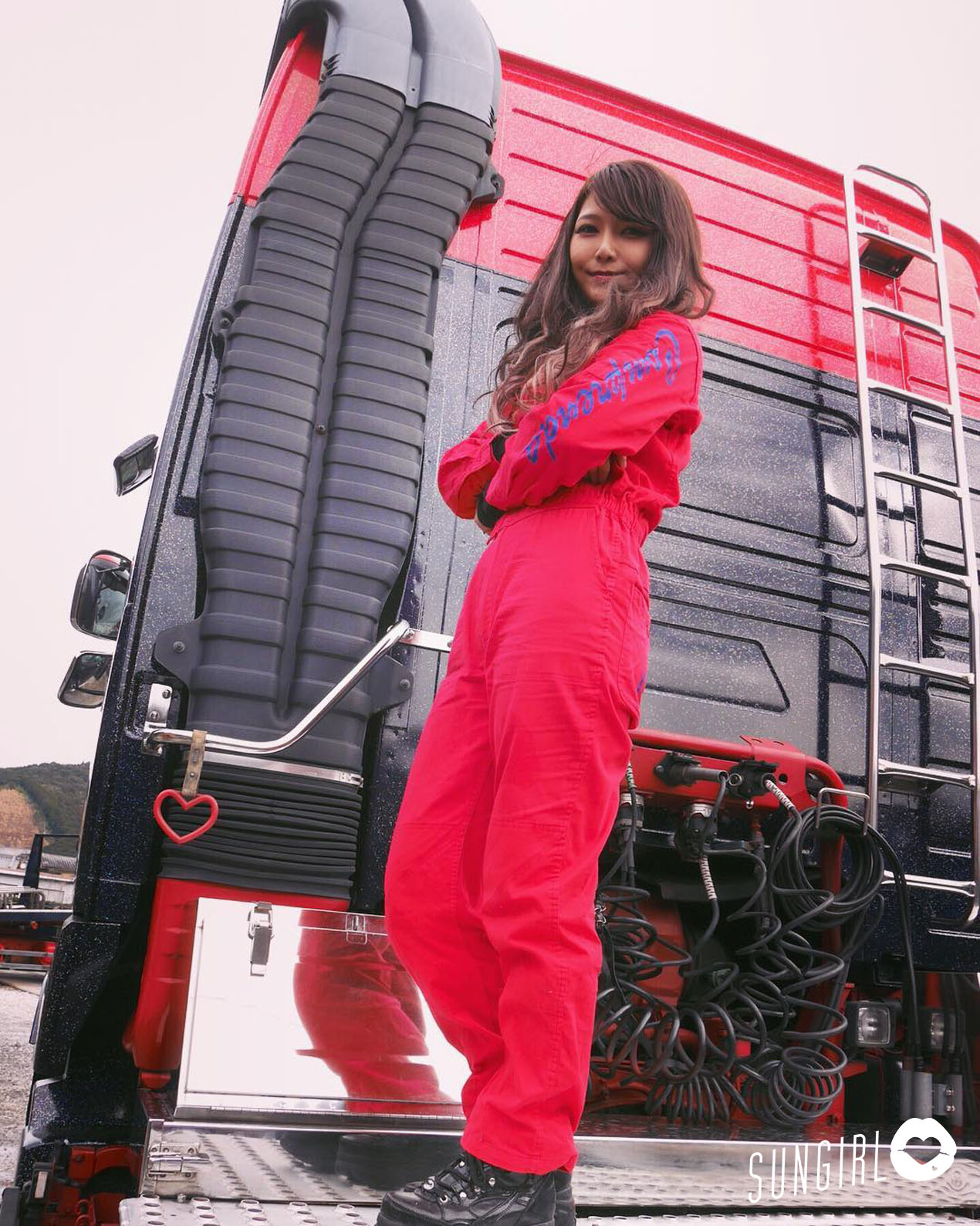 佐佐木梨乃、日本大貨車司機 合身緊身衣難掩好身材-第1章-图片2