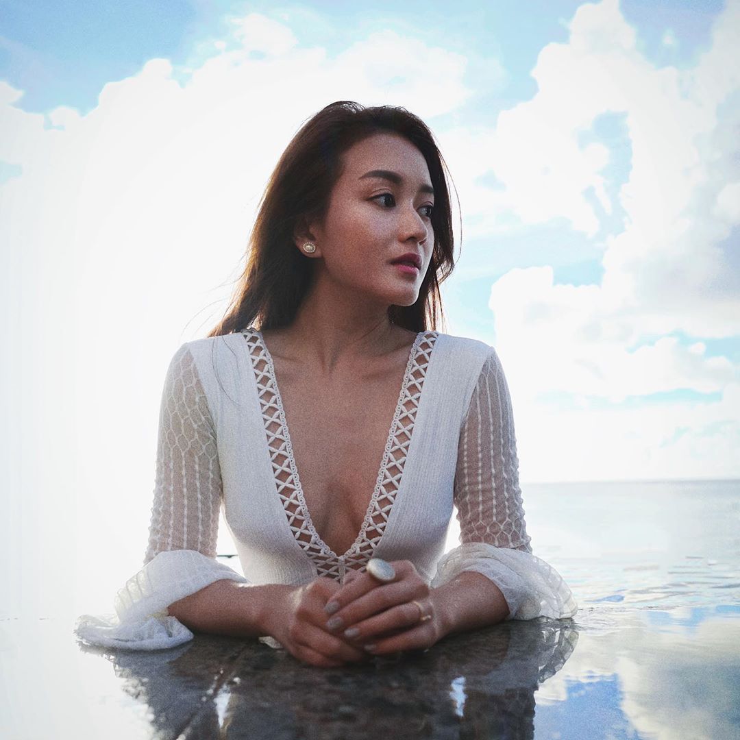 香港衝浪女神「鍾晴」小麥肌膚色健康又性感-第1章-图片9