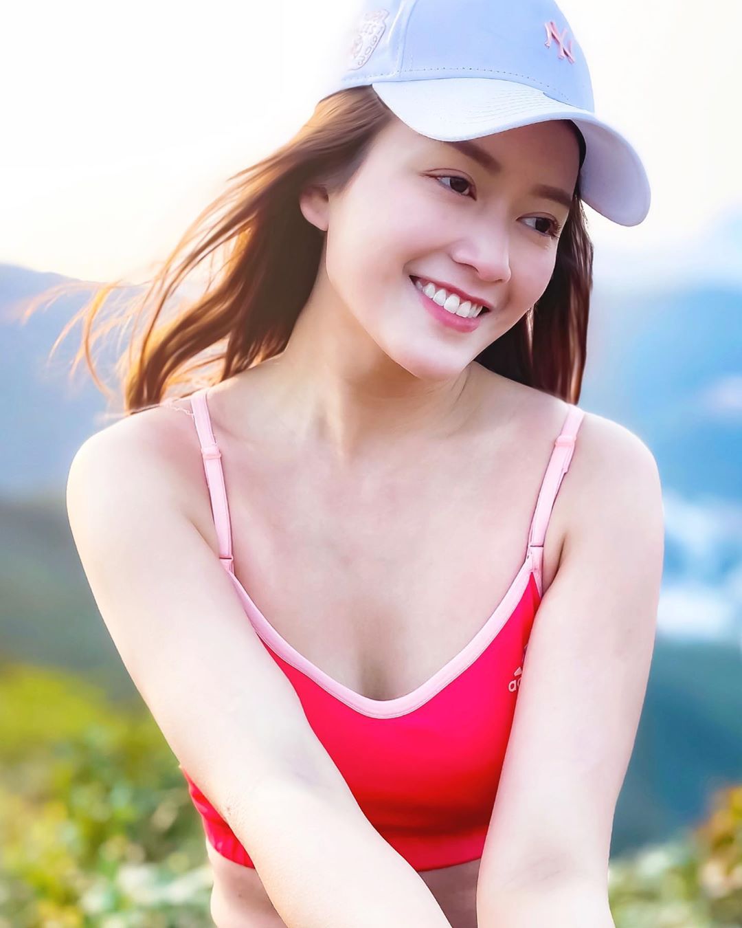 香港衝浪女神「鍾晴」小麥肌膚色健康又性感-第1章-图片12