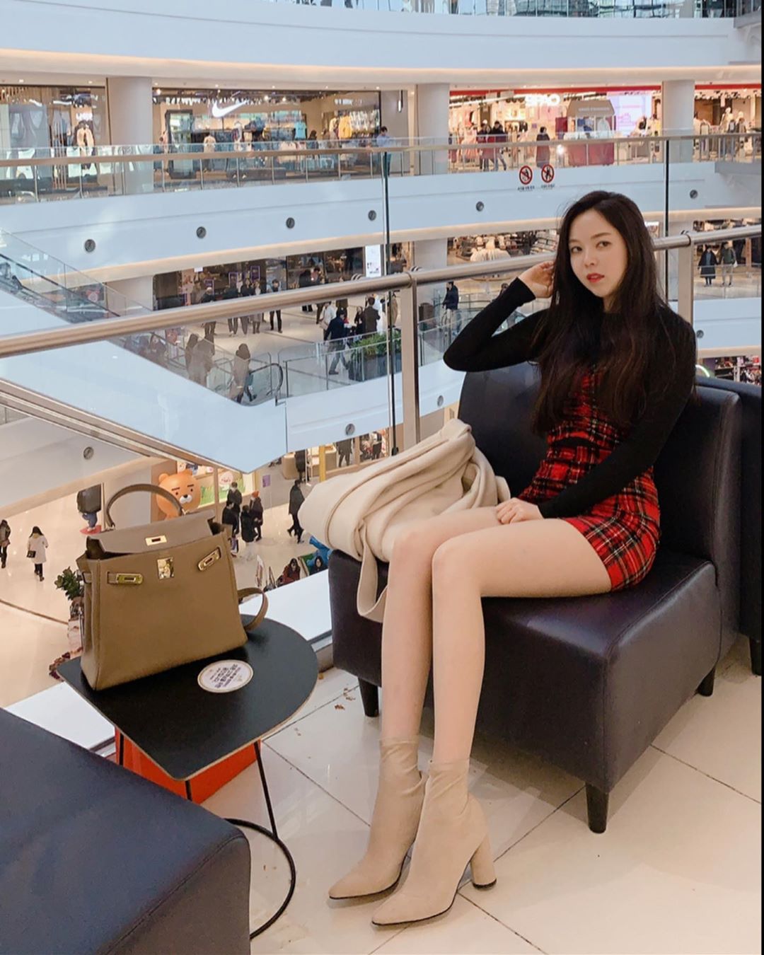 韓國「九頭身白皙辣妹」美腿視角有夠犯規！-第1章-图片24