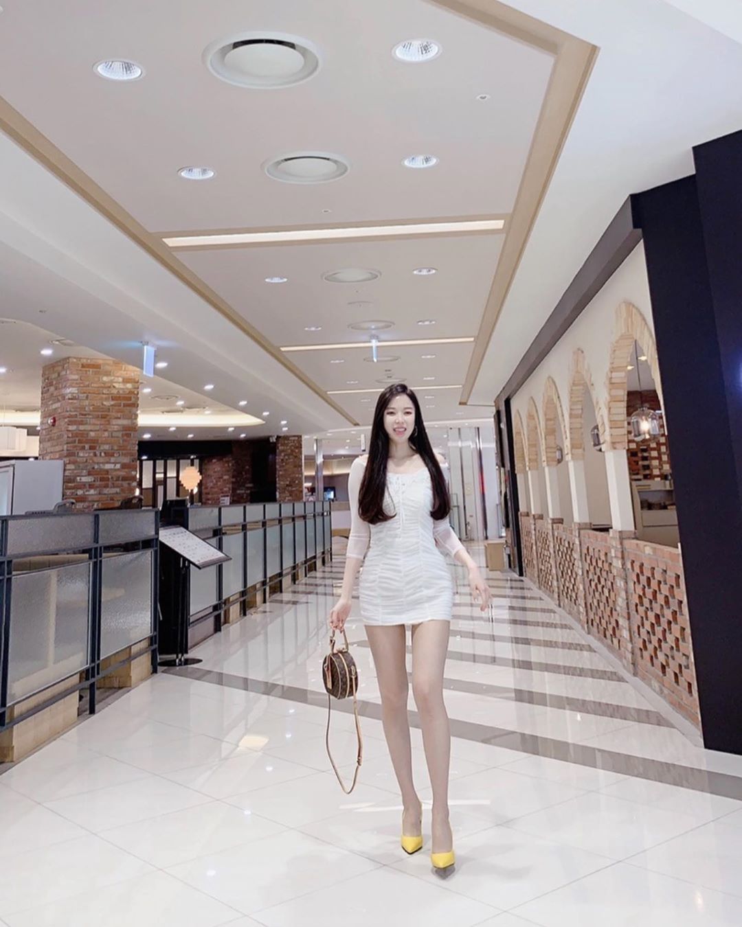 韓國「九頭身白皙辣妹」美腿視角有夠犯規！-第1章-图片39