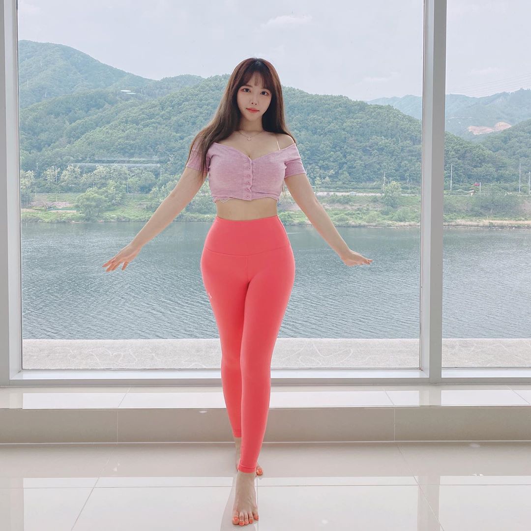 鄰家系「清純大姊姊」釋放飽滿大能量！-第1章-图片26