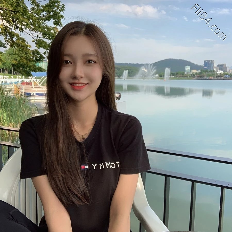 天菜級「氣質甜美正妹」燦爛笑容讓人融化！高顏值外型瞬間撩倒網友-第1章-图片22