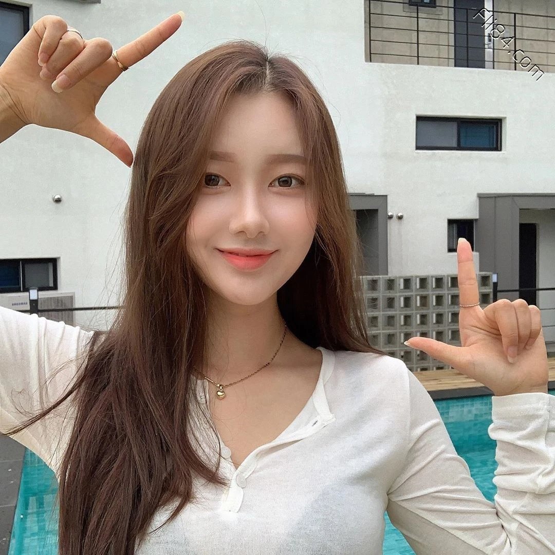 天菜級「氣質甜美正妹」燦爛笑容讓人融化！高顏值外型瞬間撩倒網友-第1章-图片17