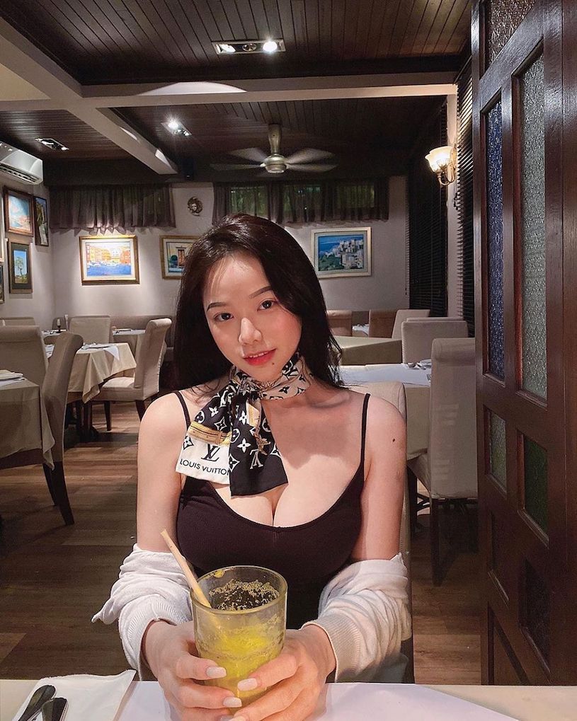 甜美大馬正妹JECELIN 張雪兒「火辣用餐視角」好犯規-第1章-图片4