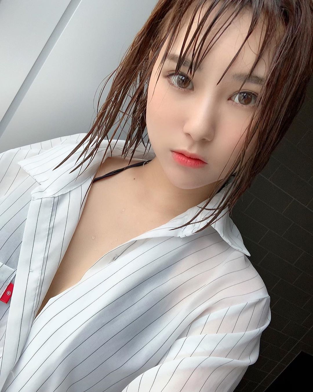 最美牙醫「F級巨球」全炸出！　診間性感照曝光…-第1章-图片9