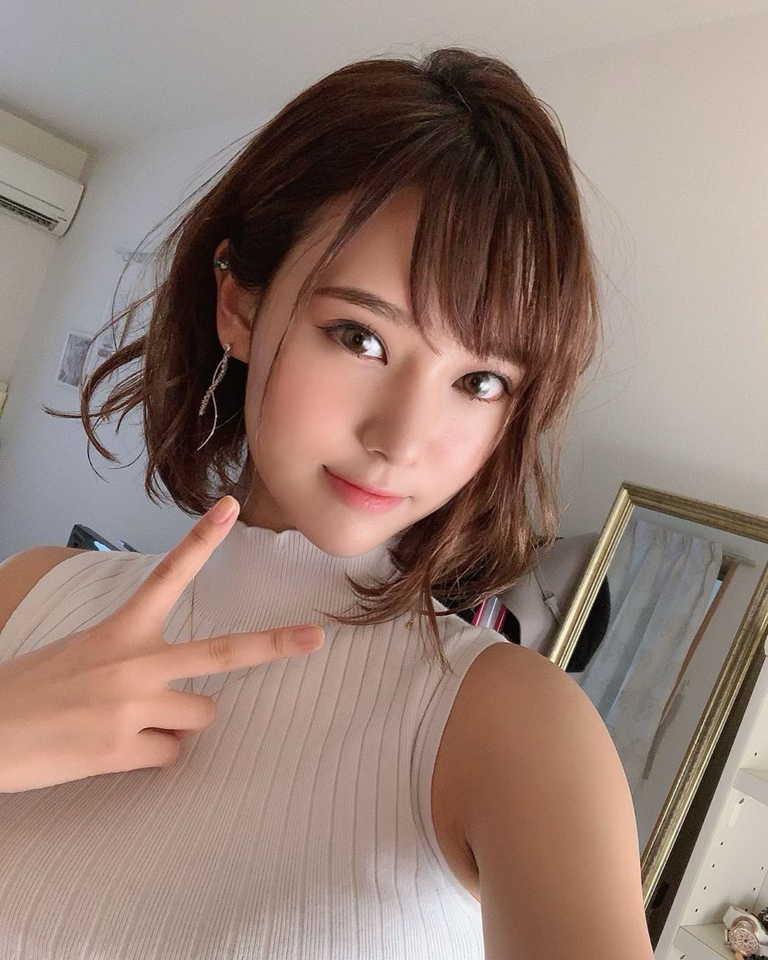 最美牙醫「F級巨球」全炸出！　診間性感照曝光…-第1章-图片13