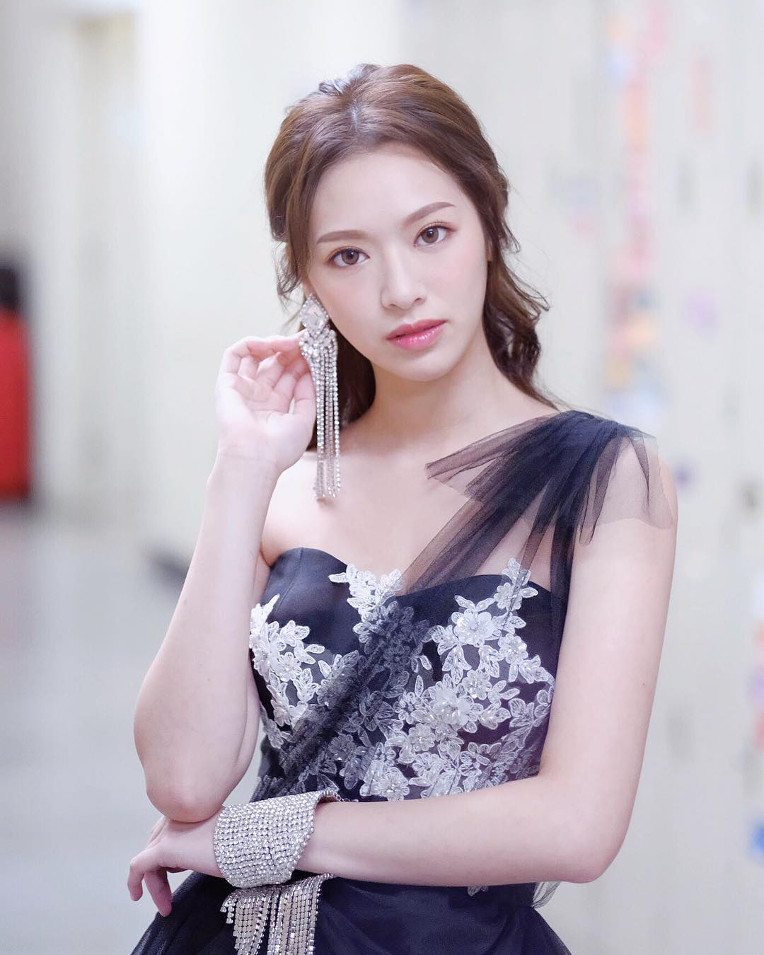 「港大校花」火辣穿透視裝 月經突然來了-第1章-图片3