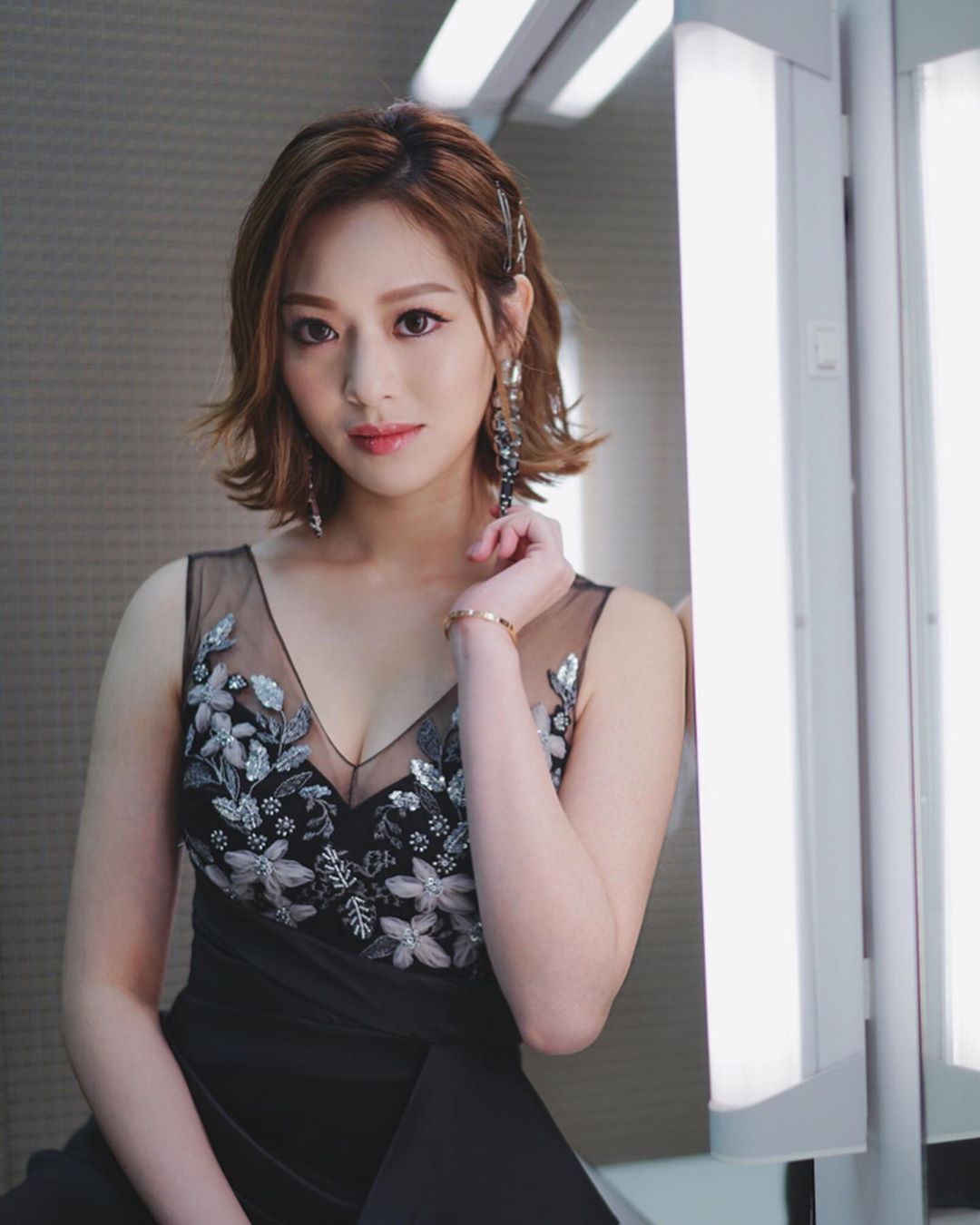 「港大校花」火辣穿透視裝 月經突然來了-第1章-图片7