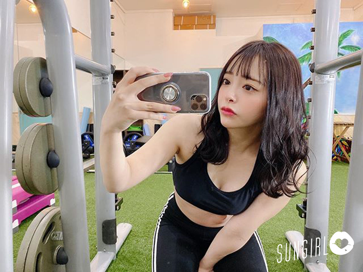 小倉由菜、甜美女優胸前腫2大包 喜歡被數十根肉棒抽插 好享受!-第1章-图片2