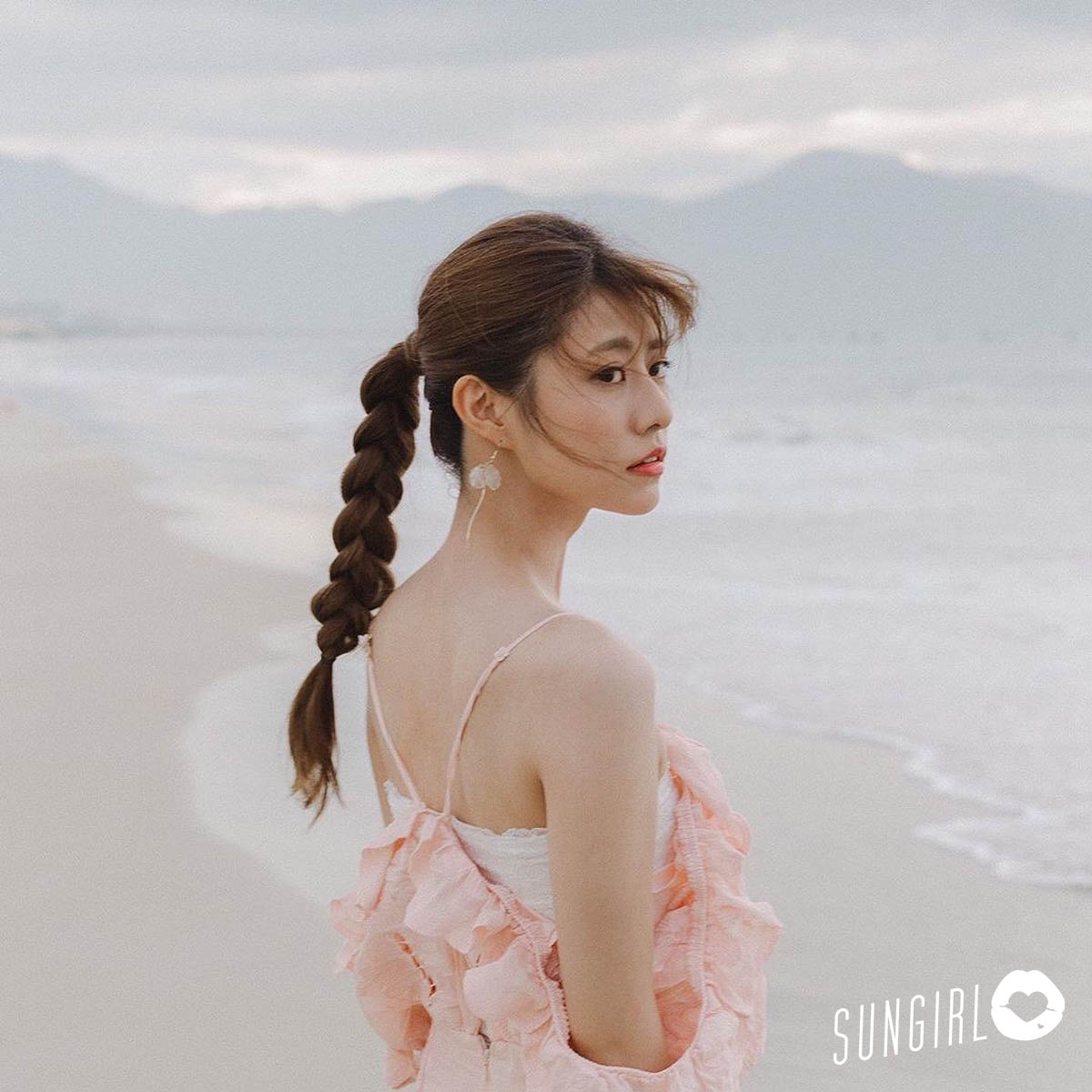 阿部瑪利亞、「TTP性感女神」中空上衣曬A4腰！突宣布畢業網傻眼-第1章-图片15