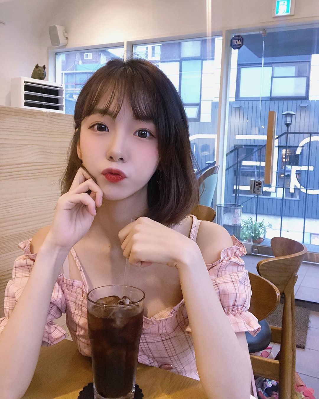 很會嘟嘴！韓國正妹化身「爆乳小女僕」-第1章-图片4
