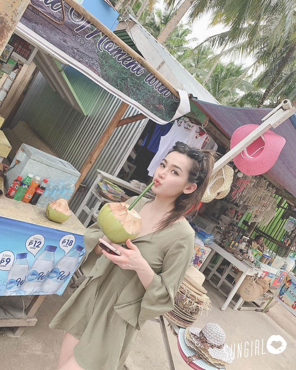 Hsinlin, as if surprised Angelababy, pink jacket with snow milk, smiling and sweet and sweet!-第1章-图片14