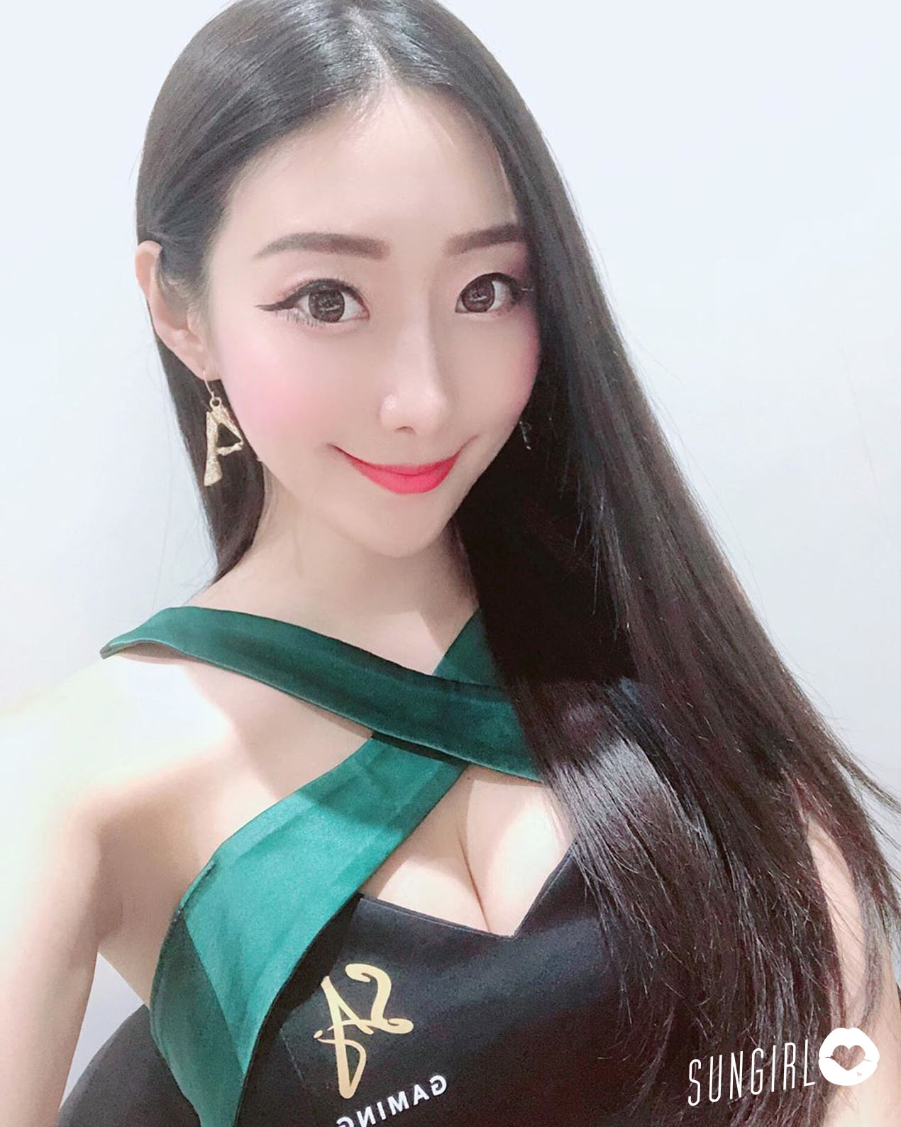 Wu Chuan, fibrous long legs make people rebellion really want to lick and bite her.-第1章-图片6