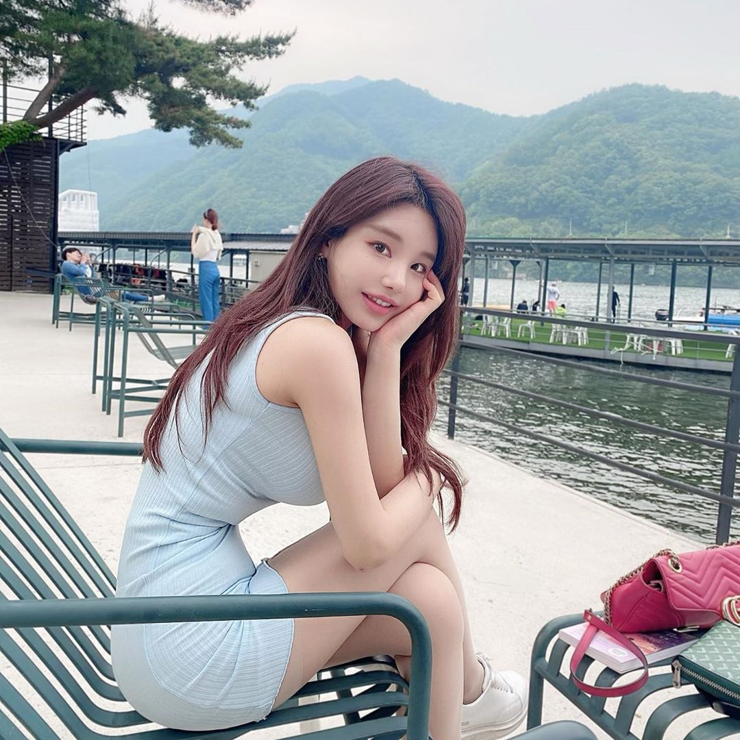 韓國巨乳OL「Zzyuri」上圍太過豐滿-第1章-图片37