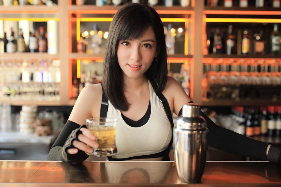 香港最胸主播「陳嘉倩」神還原《FF VII》蒂法