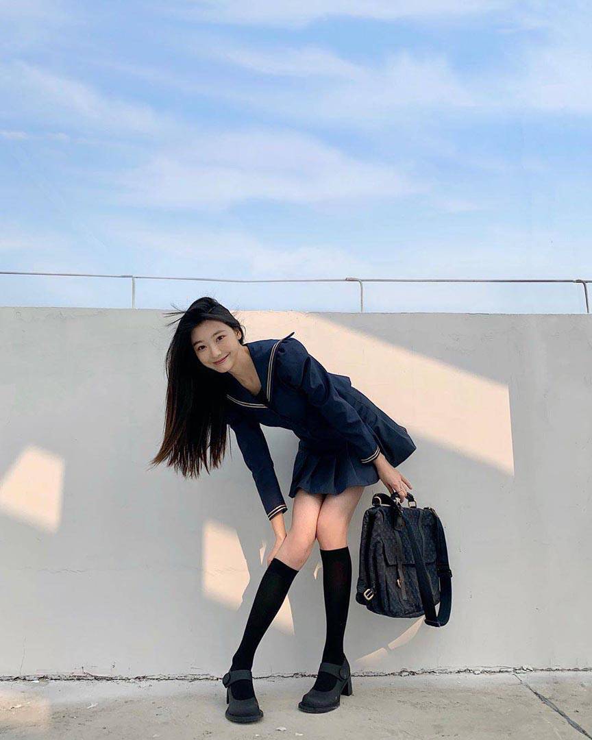 yimengling 零死角長腿女神　網：「美翻」-第1章-图片11