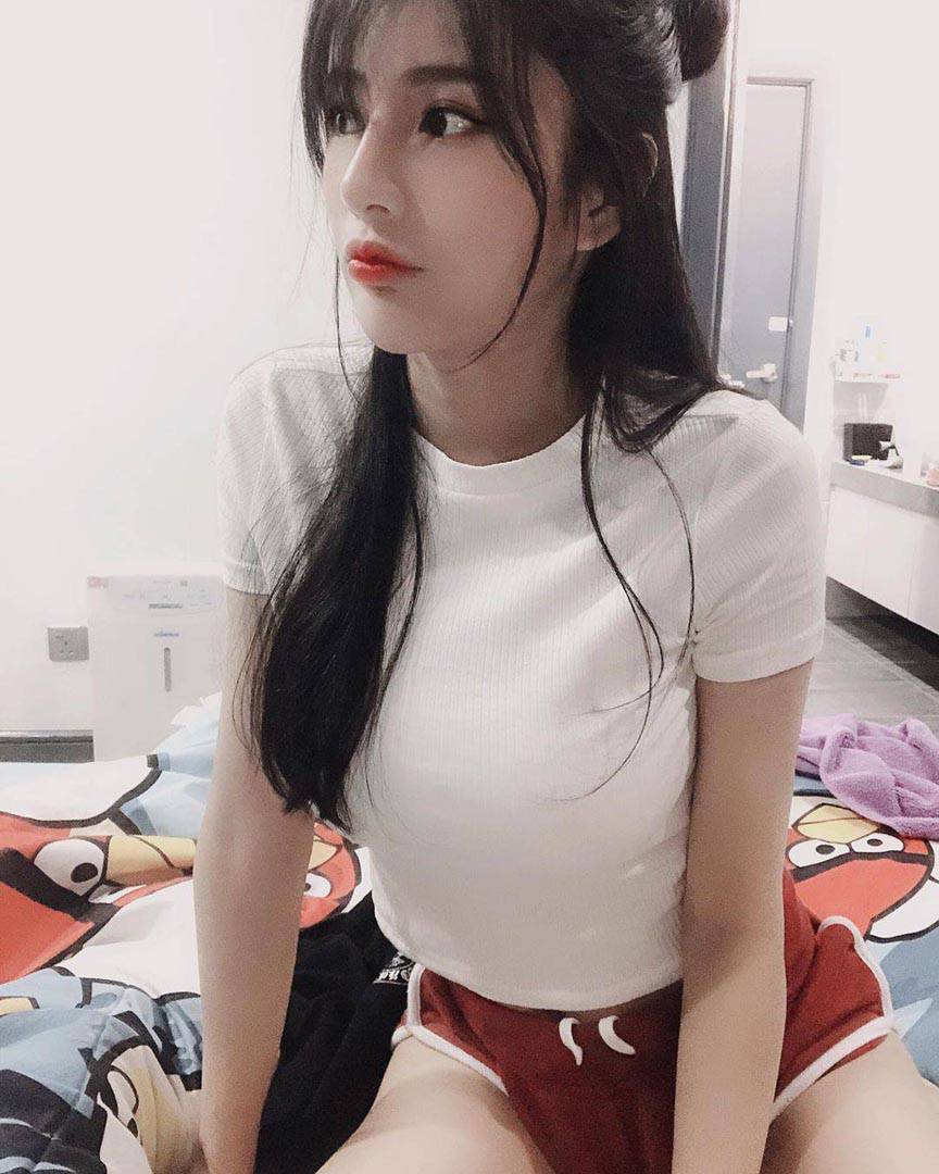 Sharon Iim 馬來西亞正妹 五官身材都好立體啊-第1章-图片5