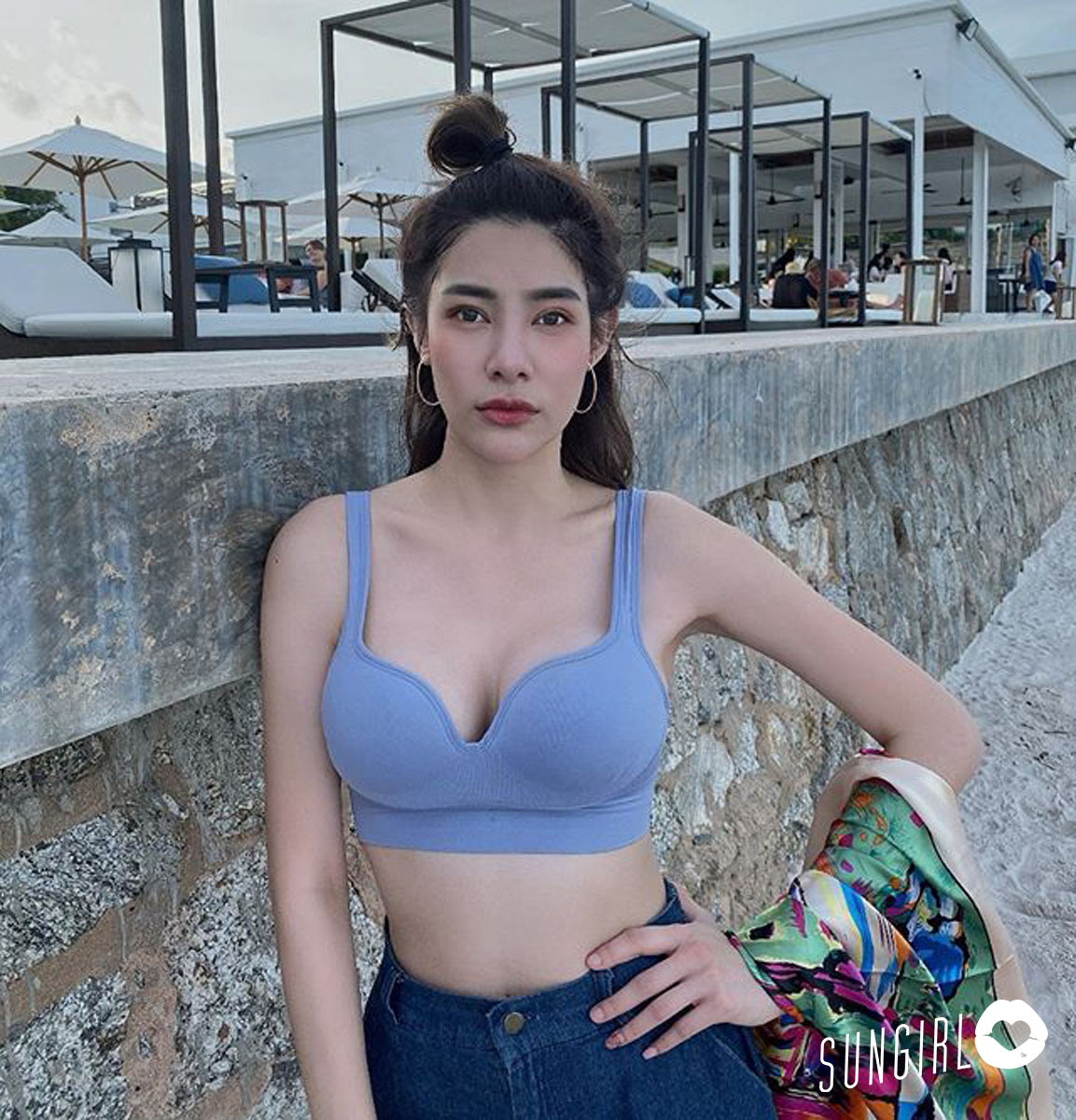 MONATCHA、極品大奶泰姐...魔鬼身材+XXL圓規奶 誰HOLD的住啊!-第1章-图片1