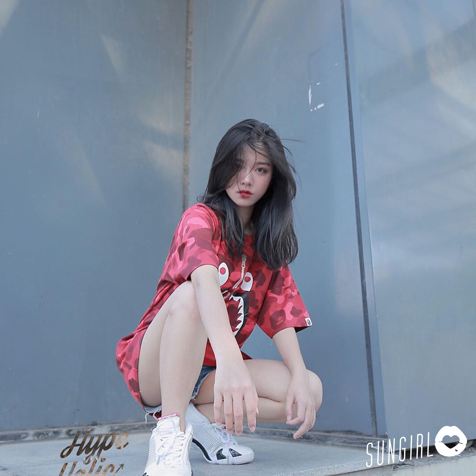 Phan Hằng、越南正妹開學典禮被偷拍仙氣逼人引發網友瘋傳-第1章-图片7