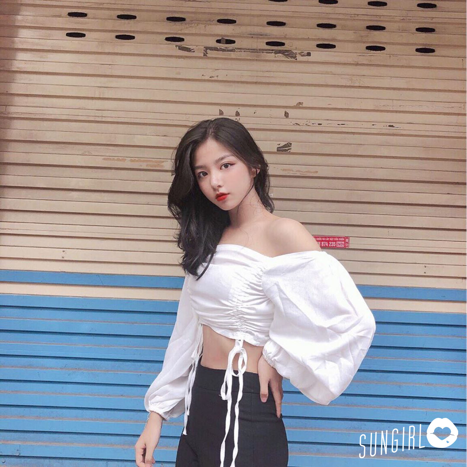 Phan Hằng、越南正妹開學典禮被偷拍仙氣逼人引發網友瘋傳-第1章-图片17