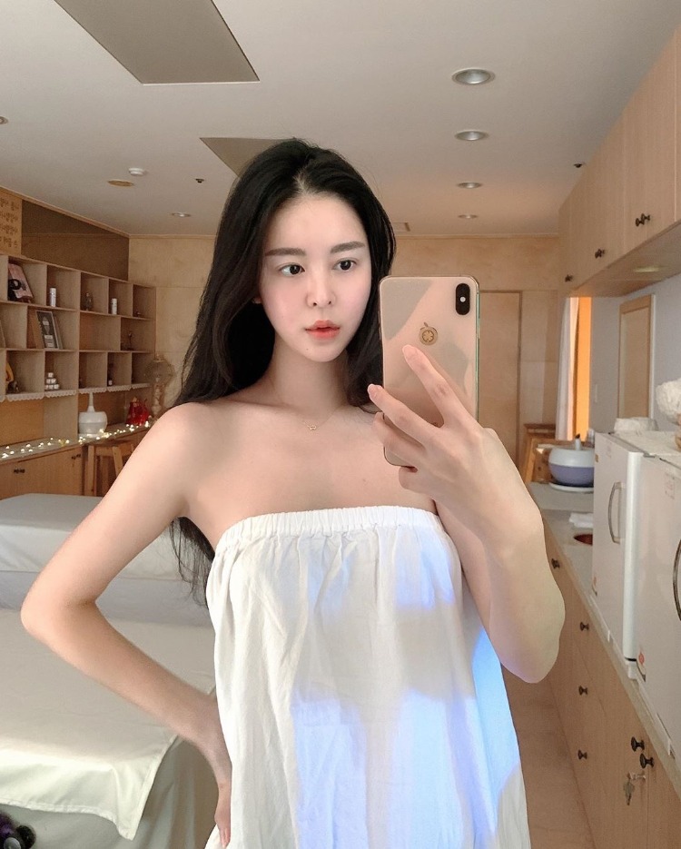 泡菜口味的姊妹丼你吃過嗎？極品姊妹「身材和顏值都是SS+」-第1章-图片13