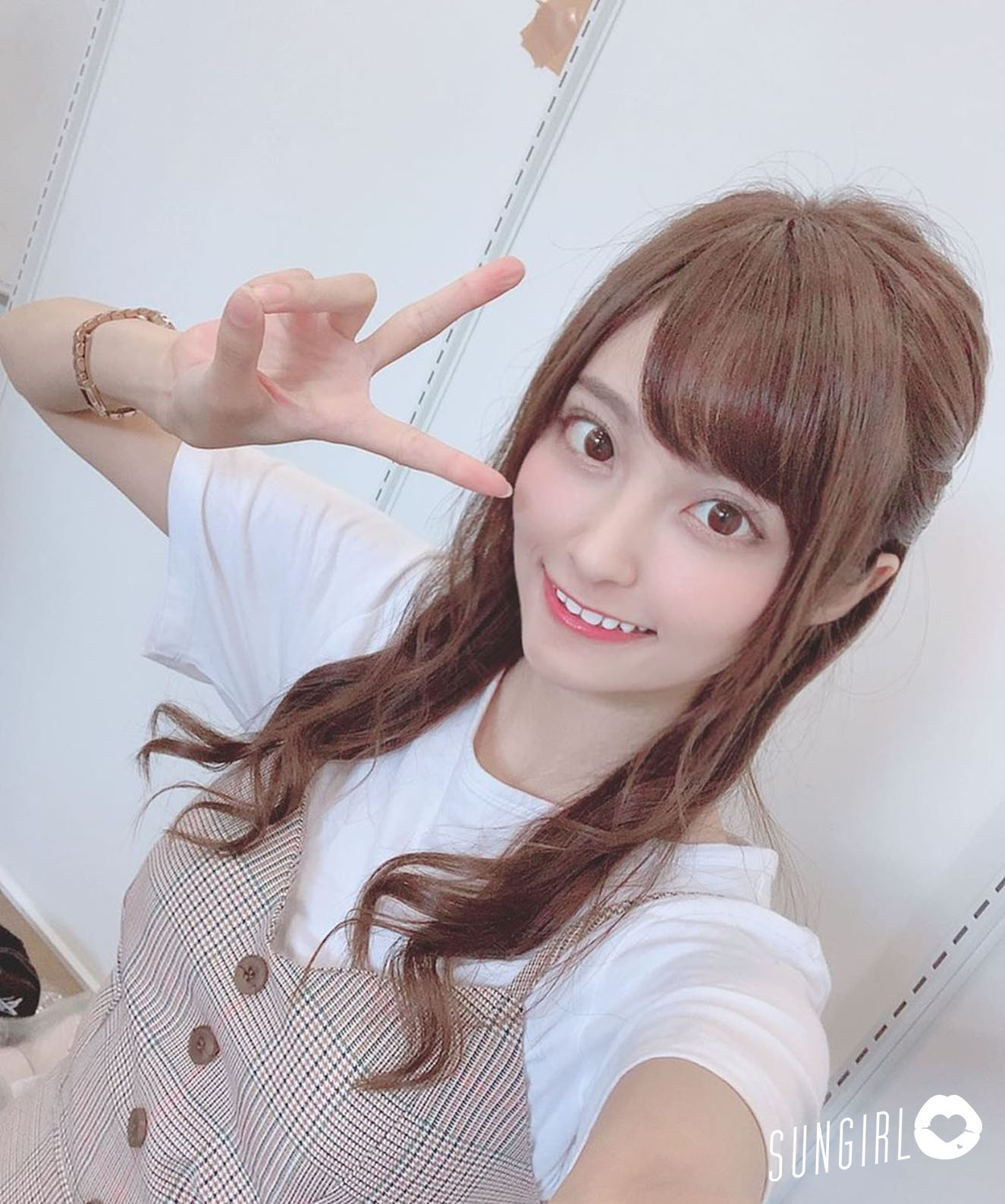 護花咲れあ、甜美牙醫助理玩抖音爆紅出寫真!-第1章-图片5