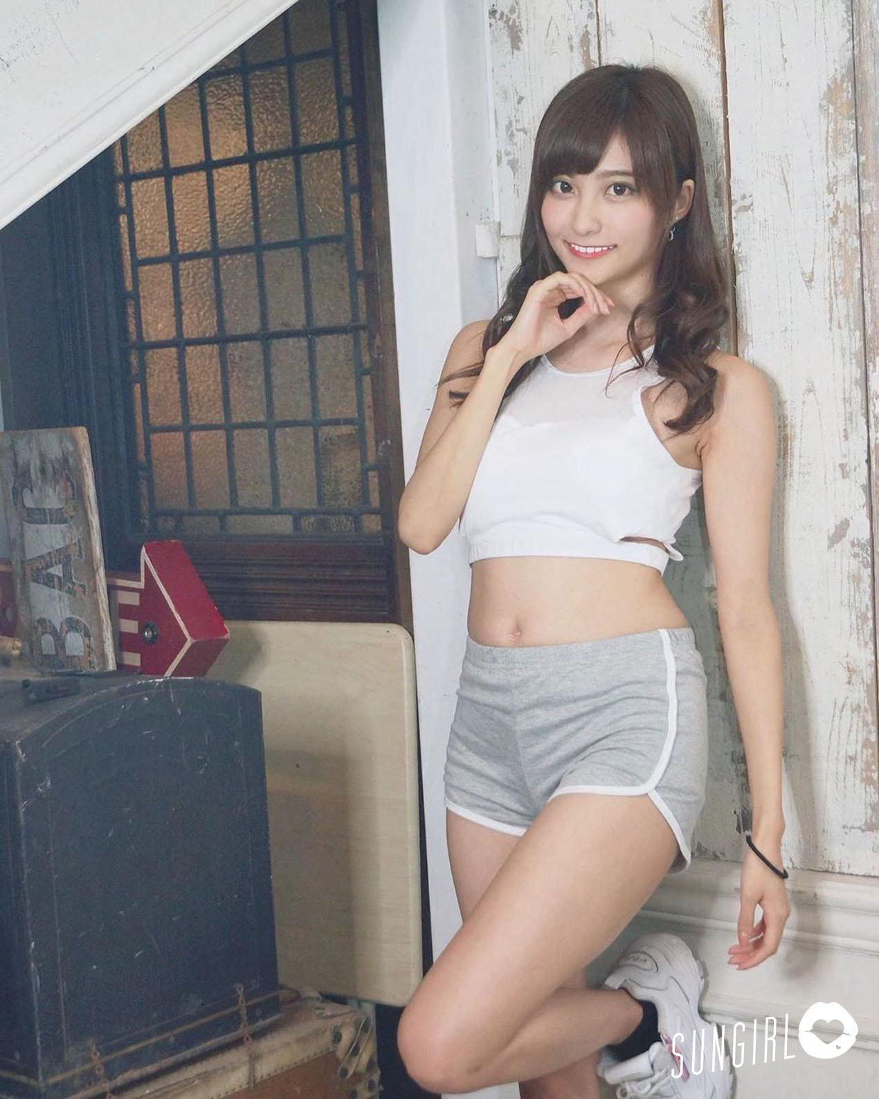 護花咲れあ、甜美牙醫助理玩抖音爆紅出寫真!-第1章-图片8