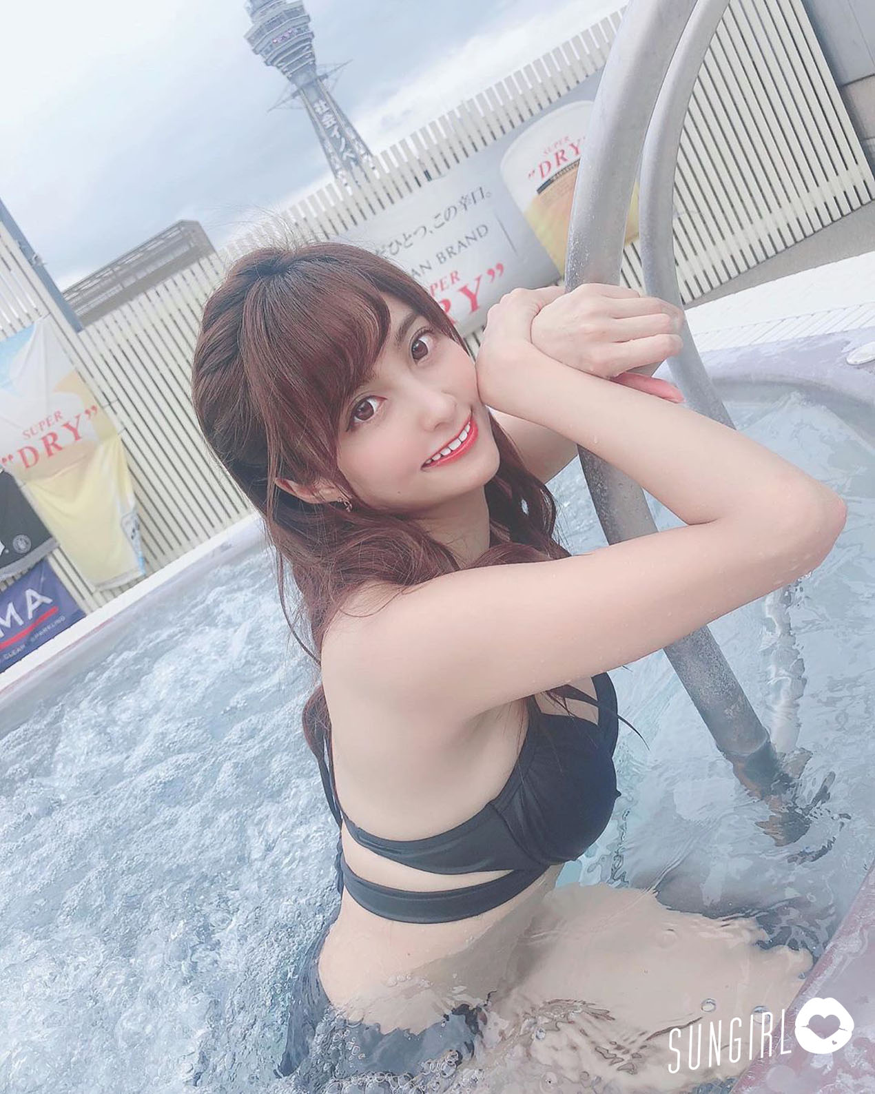 護花咲れあ、甜美牙醫助理玩抖音爆紅出寫真!-第1章-图片10