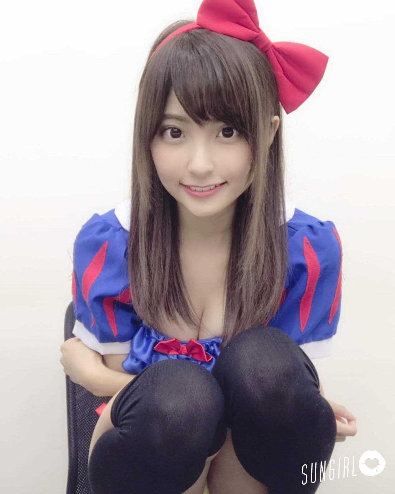 護花咲れあ、甜美牙醫助理玩抖音爆紅出寫真!-第1章-图片17