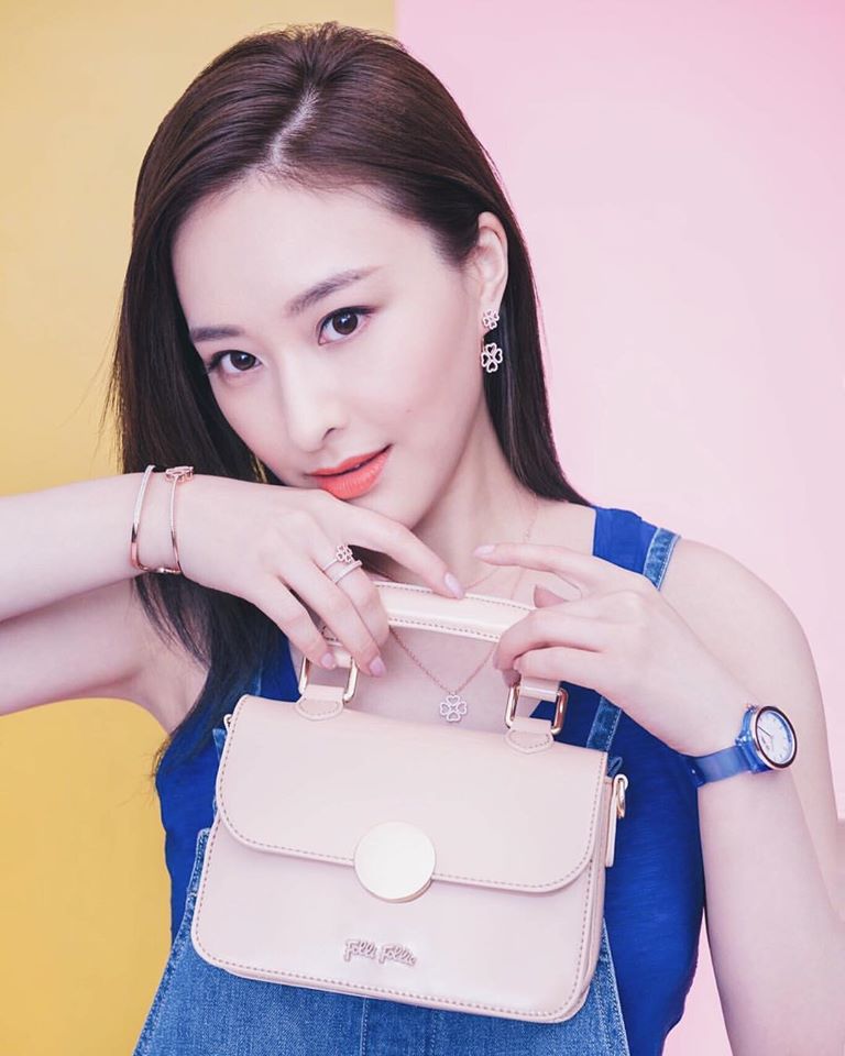 正妹小背心加熱褲驚現美腿.....-第1章-图片16