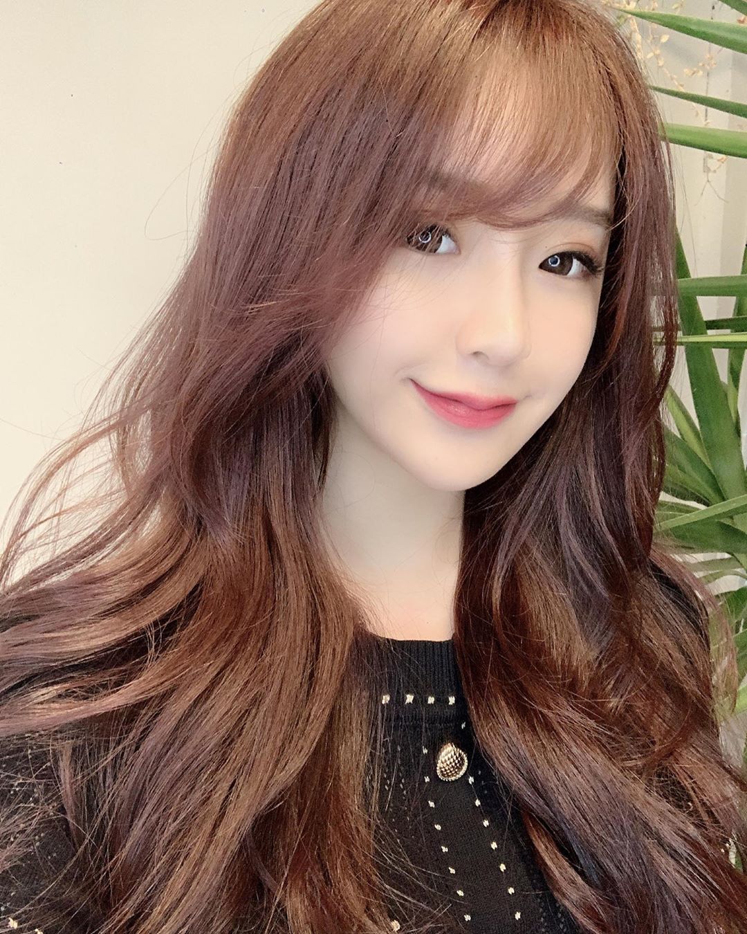 Janeouyang looks as if his breasts are broken.-第1章-图片1