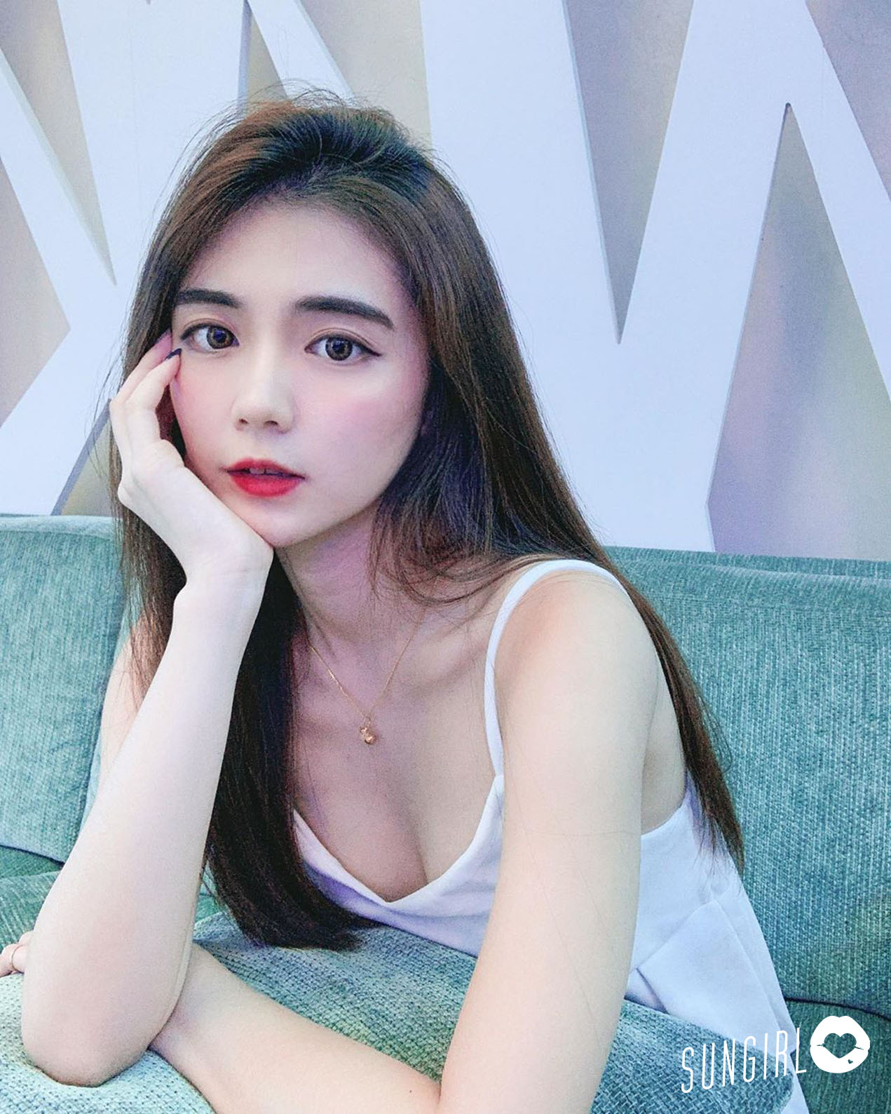 rongqin99、神秘的大馬女神 厭世小清新正夯！-第1章-图片17