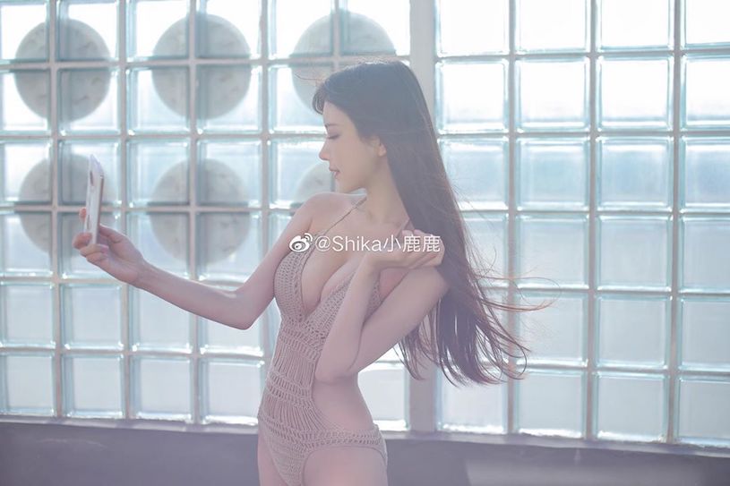 強國正妹小鹿鹿「裹浴巾泡澡」好誘惑-第1章-图片11