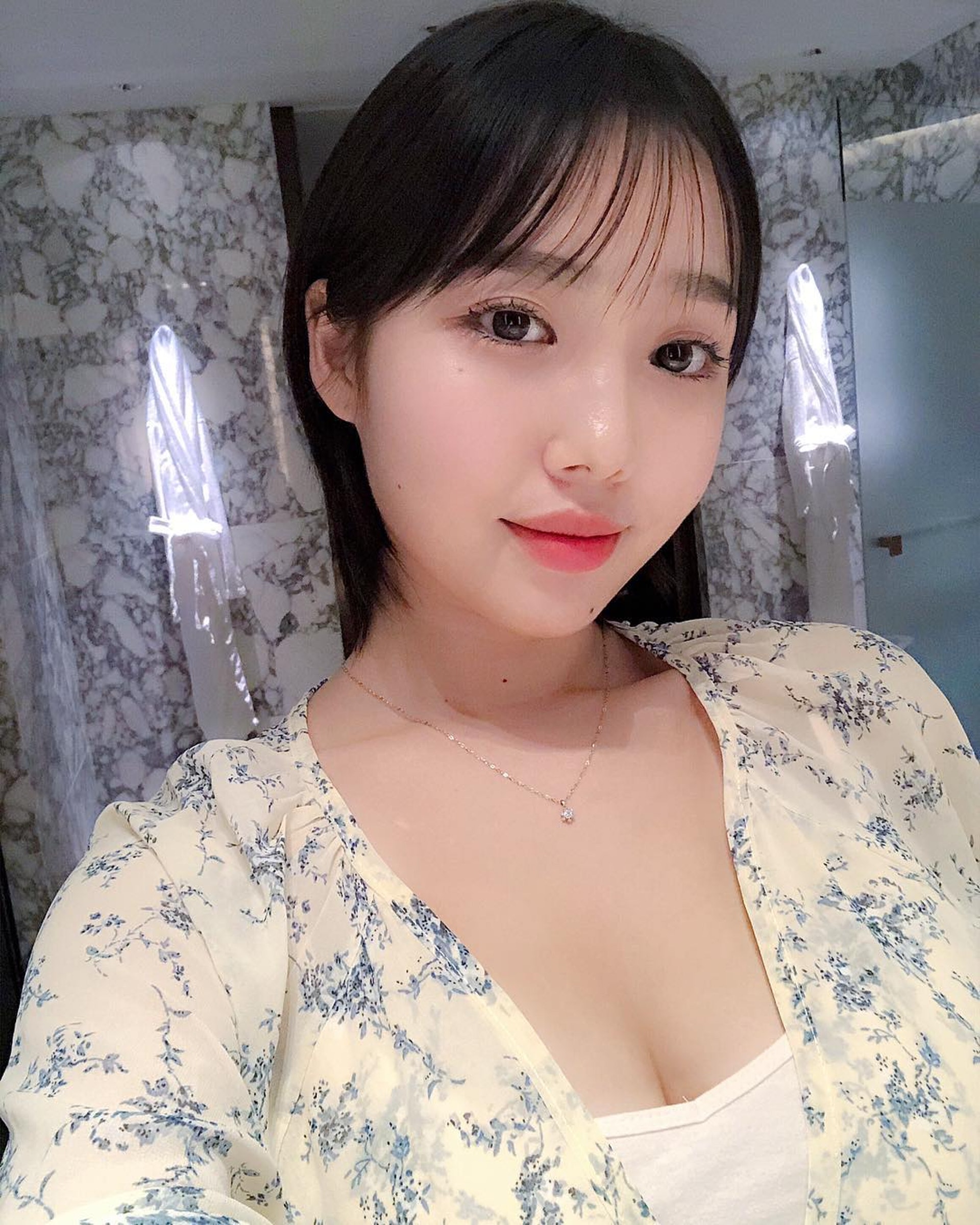 韓國「最強Body」Café店員酒店度假勁派福利-第1章-图片2