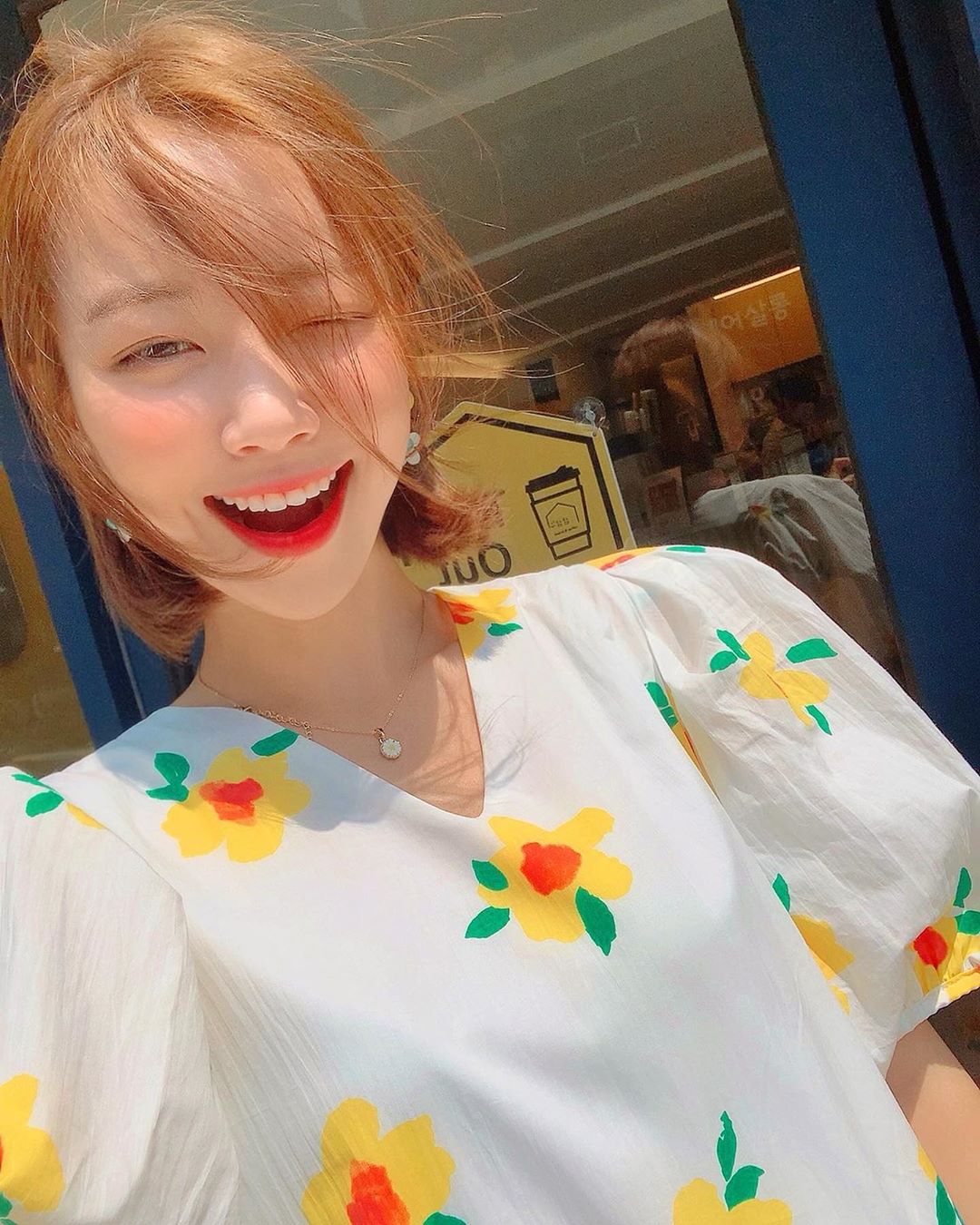 天菜網拍女神「문이」緊身T擠爆雙峰-第1章-图片2