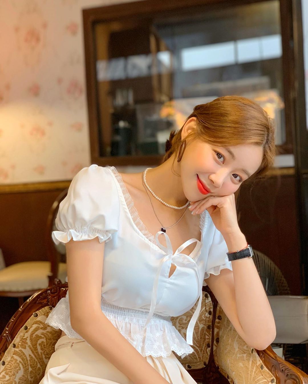 天菜網拍女神「문이」緊身T擠爆雙峰-第1章-图片7