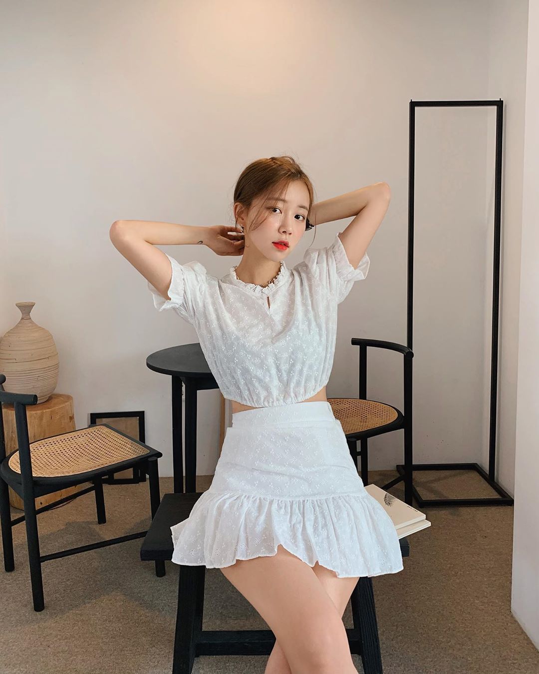 天菜網拍女神「문이」緊身T擠爆雙峰-第1章-图片9